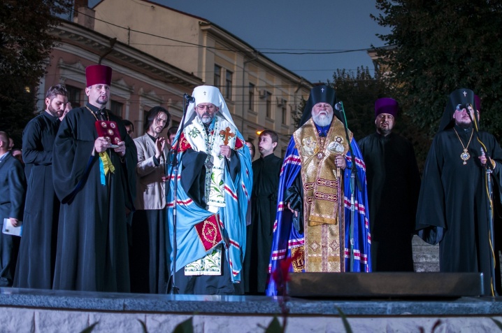 У Чернівцях молилися за мир в Україні