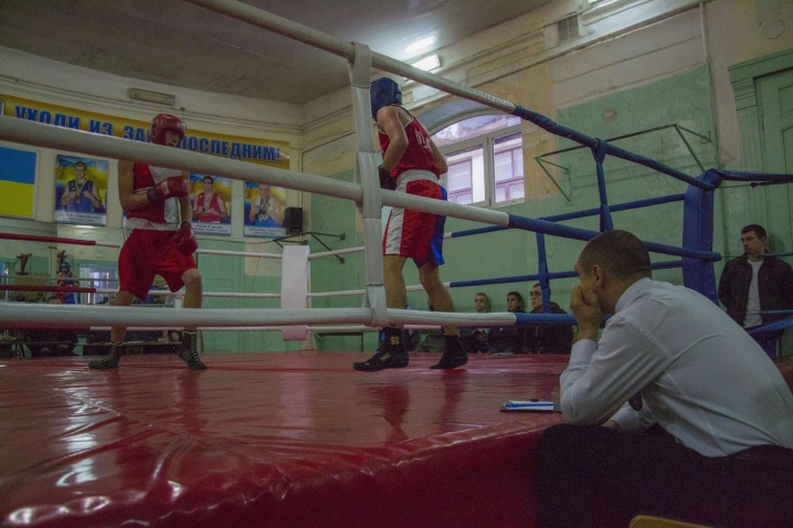У Чернівцях 70 юних боксерів бились за участь у Чемпіонаті України