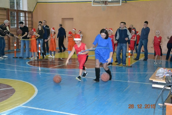 У Чернівцях відбулося "Новорічне свято баскетболу"