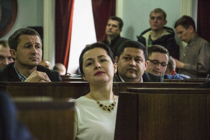 Як депутати Чернівецької міськради вибирали секретаря