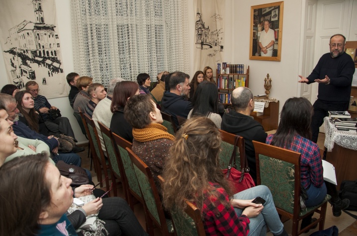 Степан Процюк презентував у Чернівцях свою книгу "Канатохідці”