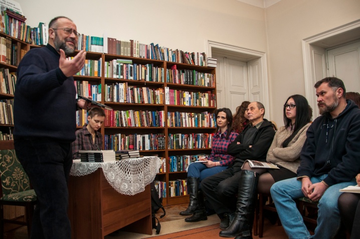 Степан Процюк презентував у Чернівцях свою книгу "Канатохідці”