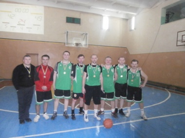 Баскетбольний «Кубок випускників» виграли «STARічкі»