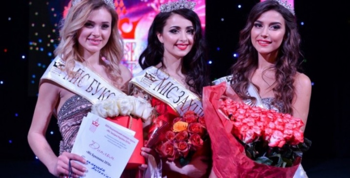 У Чернівцях на конкурсі краси дві дівчини отримали пропозицію руки і серця