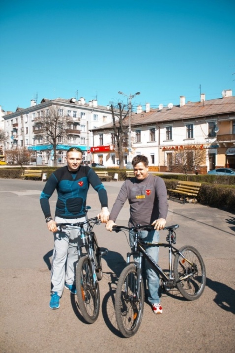 У Чернівцях з велопробігу стартував черговий етап благодійної акції "Серце до серця"