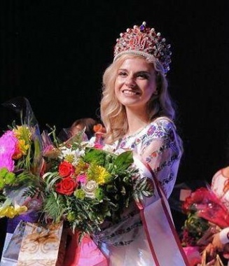 «Це було неочікувано», - Ірина Житарюк про перемогу у конкурсі «Міс українська Канада»