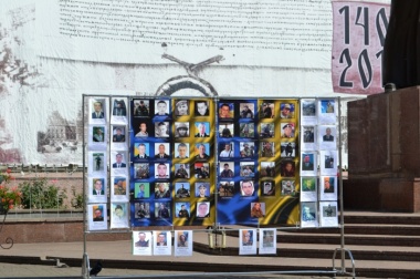 Буковинці вшанували пам’ять Героїв, загиблих під Іловайськом