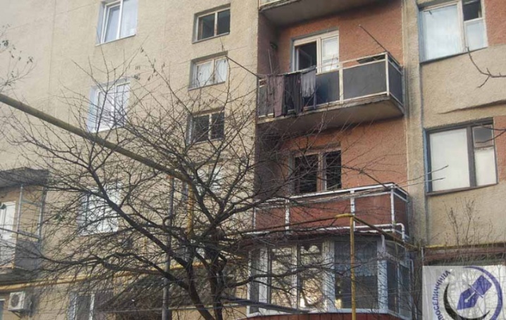 У Новоселиці через пожежу у багатоповерхівці евакуювали мешканців