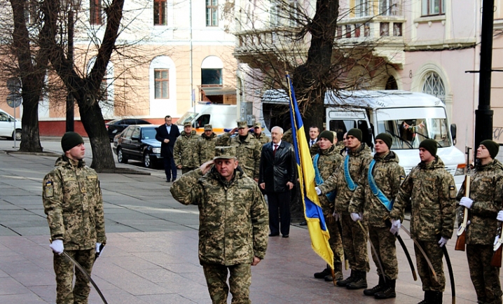 Начальники Генштабів Збройних сил України та Румунії підписали у Чернівцях угоду про співробітництво