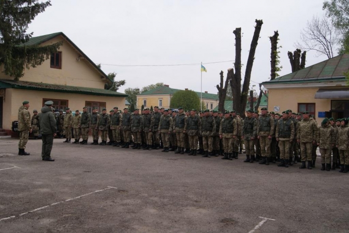 Хмельницькі курсанти допоможуть  буковинським прикордонникам охороняти кордон