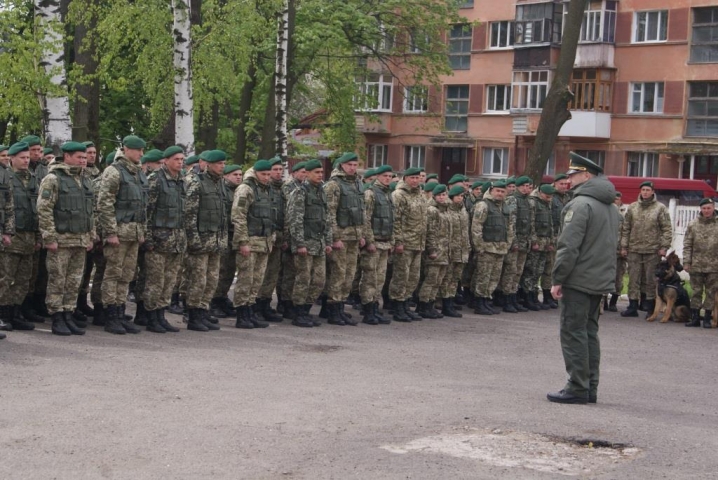 Хмельницькі курсанти допоможуть  буковинським прикордонникам охороняти кордон