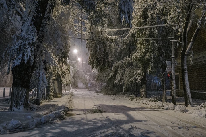Зима навесні: Молдову засипало снігом