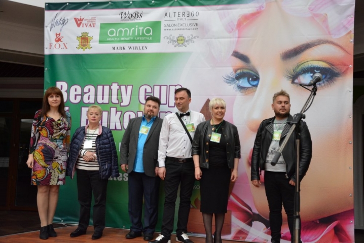 У Чернівцях триває чемпіонат України з перукарського мистецтва