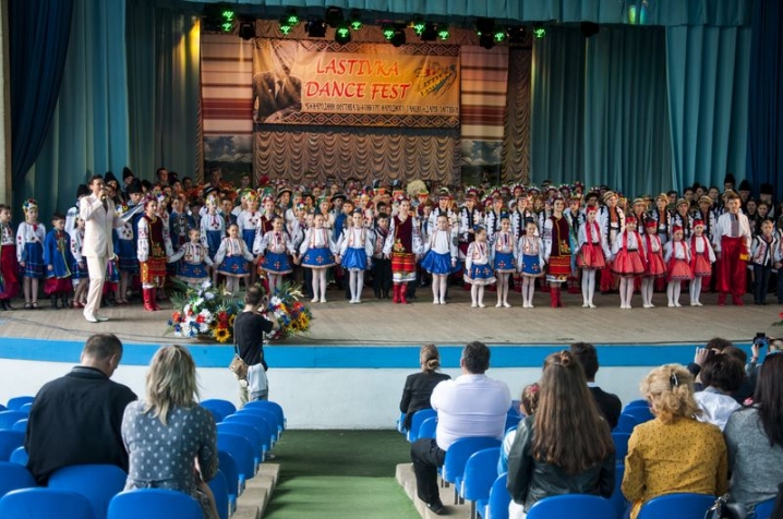 У Чернівцях триває «Lastivka Dance Fest»