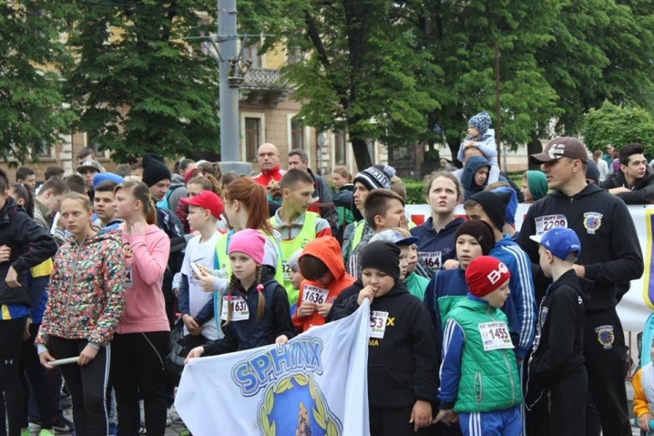 У Чернівцях «Біг миру» зібрав понад 1000 учасників