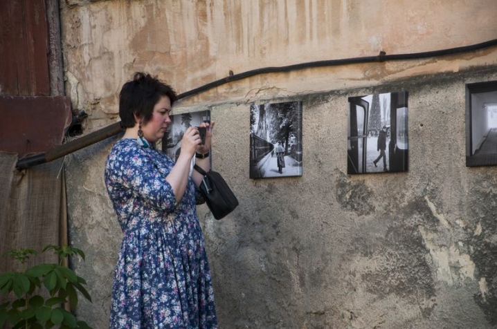 В Краєзнавчому музеї – виставка силуетів Чернівців
