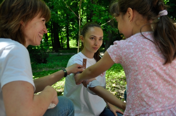 Чернівецькі дітлахи опановували у парку різноманітні професії