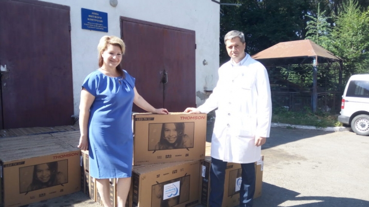 Чернівецький онкодиспансер отримав від благодійників 78 плазмових телевізорів