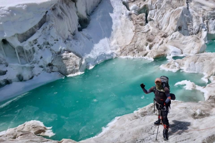 Чернівецький альпініст підкорив найхолодніший семитисячник планети