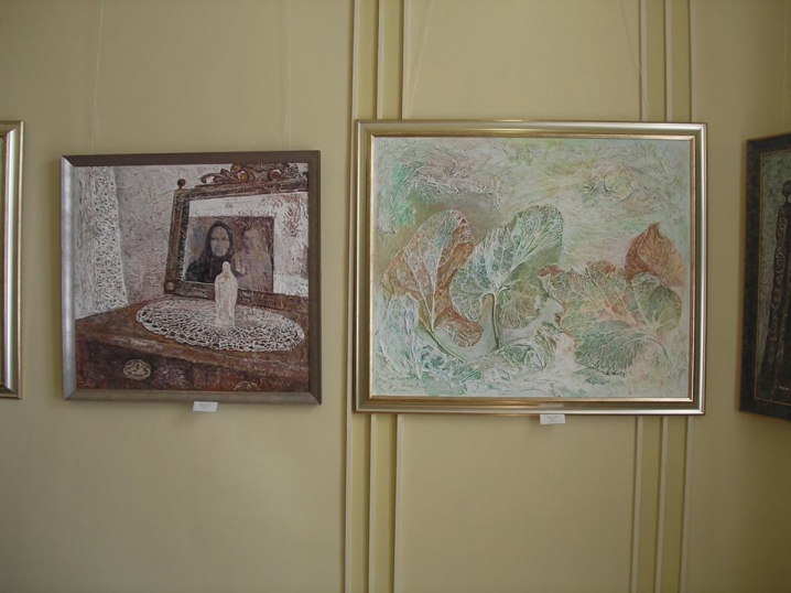 У Чернівцях презентували картини закарпатських художниць