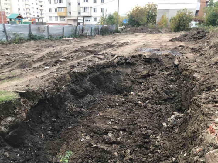 Депутати міської ради викрили будівельну аферу у Чернівцях