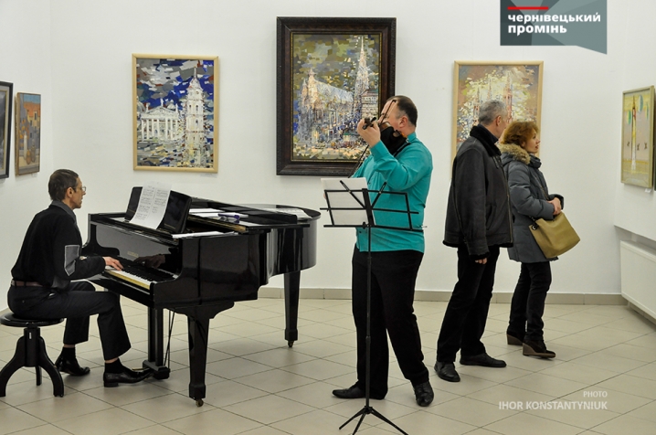 У Центрі культури «Вернісаж» відкрили новорічно-різдвяну виставку
