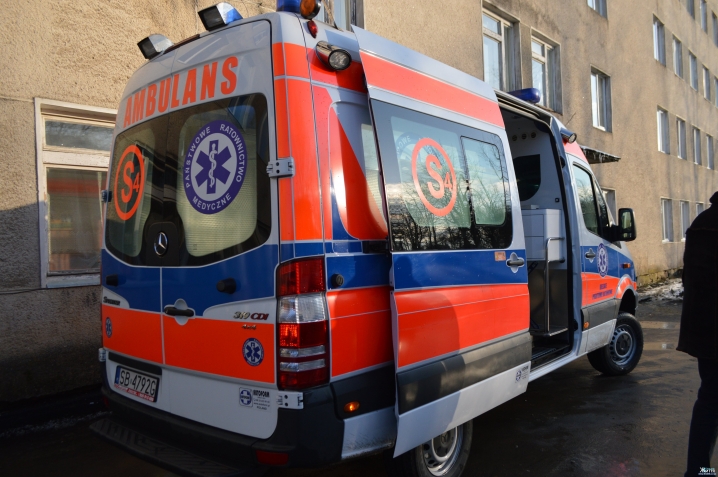 Кіманська лікарня отримала медичний автомобіль з Польщі