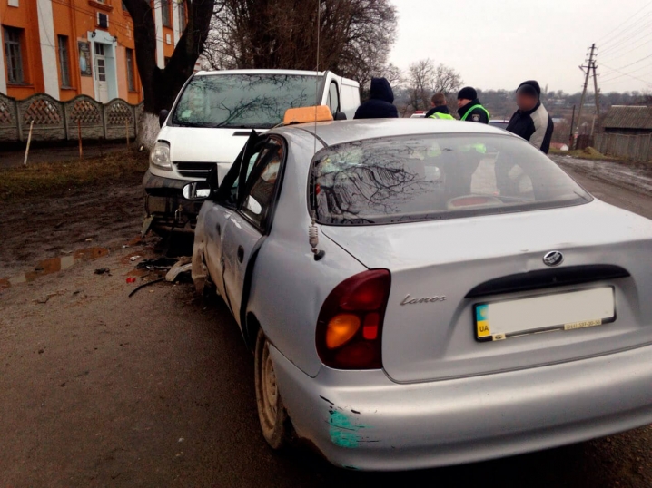 У Рідківцях нетверезий таксист спричинив аварію з потерпілими