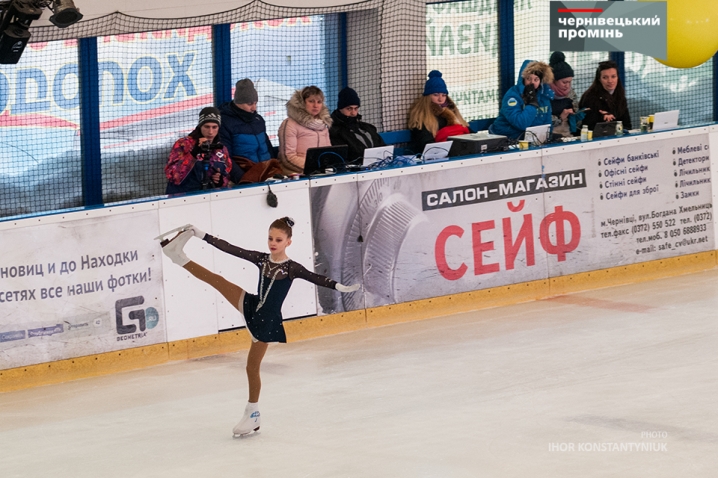 У Чернівцях розпочався Відкритий чемпіонат з фігурного катання на ковзанах
