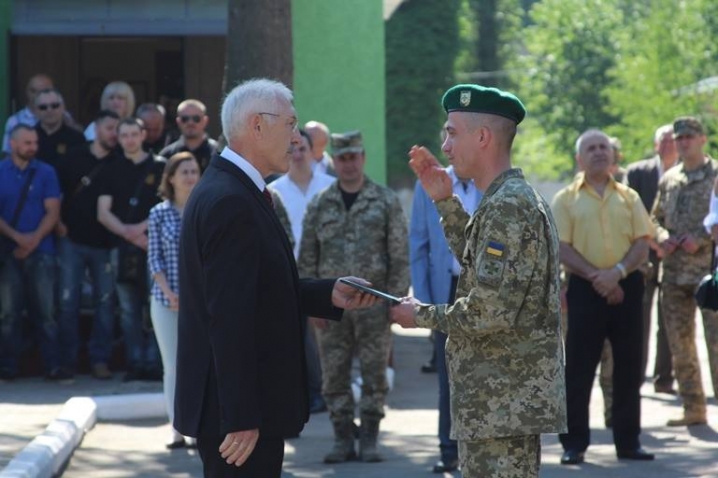 У Чернівцях відкрили пам’ятник захисників кордонів України усіх поколінь