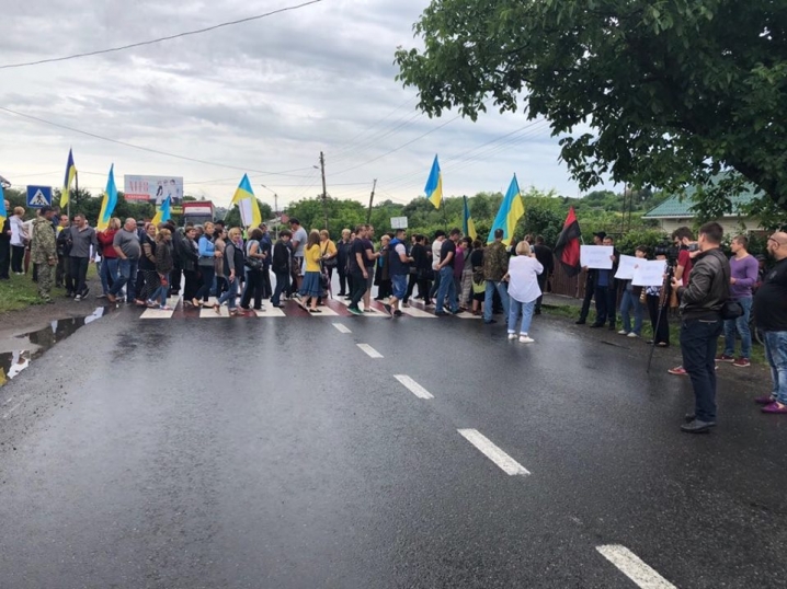 Працівники Лужанського спиртзаводу страйкують проти закриття підприємства
