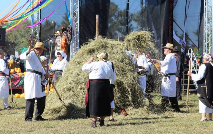 На Кіцманщині відбувся агропромисловий ярмарок «Буковинська осінь – 2018»