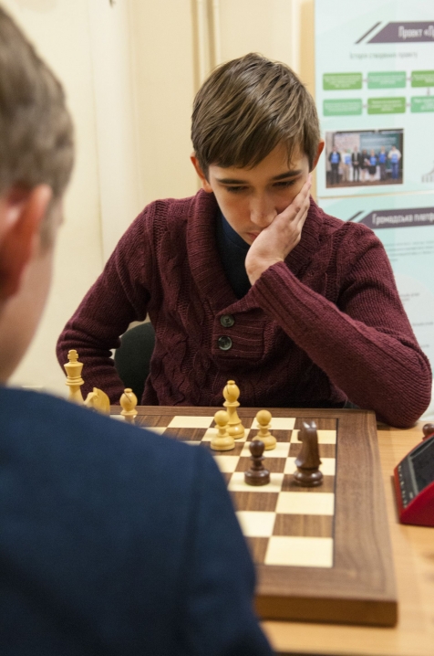 Чернівецькі школярі змагалися за Кубок міста з шахів