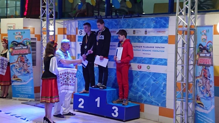Чернівецькі плавці здобули дві золоті та одну срібну медаль на Чемпіонаті України