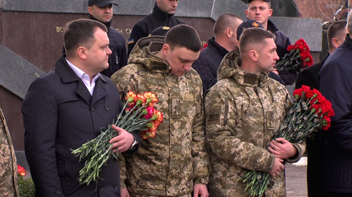 Чернівчани вшанували пам'ять загиблих добровольців-учасників АТО
