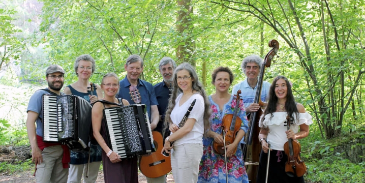 Австрійські клезмери зіграють з українськими музикантами у чернівецькій синагозі