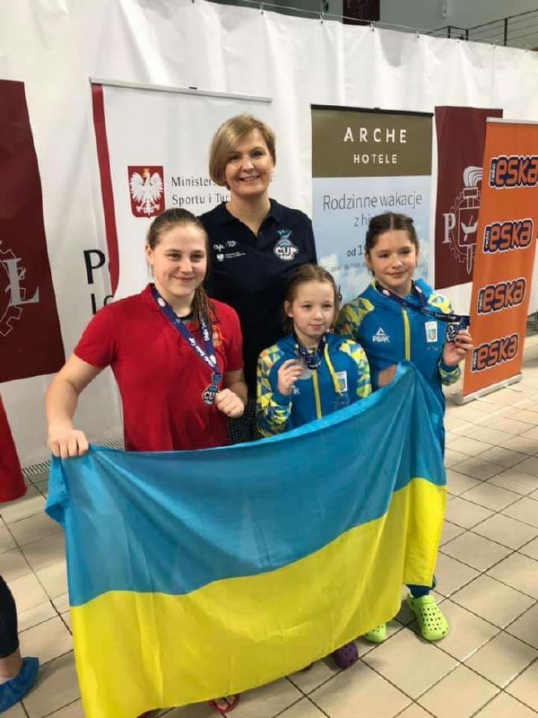 9-річна плавчиня з Чернівців здобула чимало призових місць на змаганнях в Україні та за кордоном