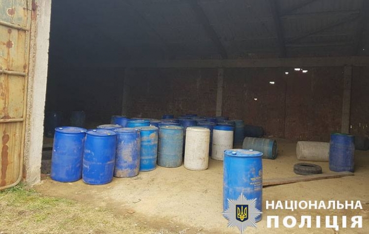 Правоохоронці викрили канал постачання етилового спирту з Молдови