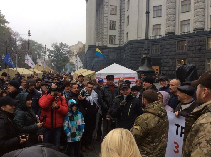 Чернівецькі активісти беруть участь у «тарифному майдані» у Києві