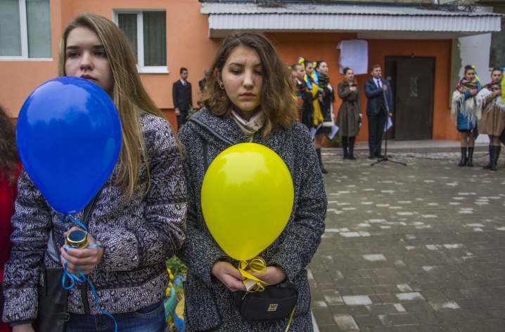 У Чернівцях встановили меморіальну дошку росіянину, який загинув за Україну
