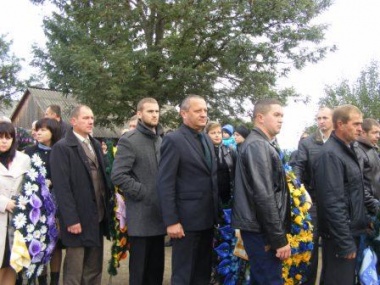 Із 36-річним загиблим у АТО Віталієм Копачуком прощалося усе село