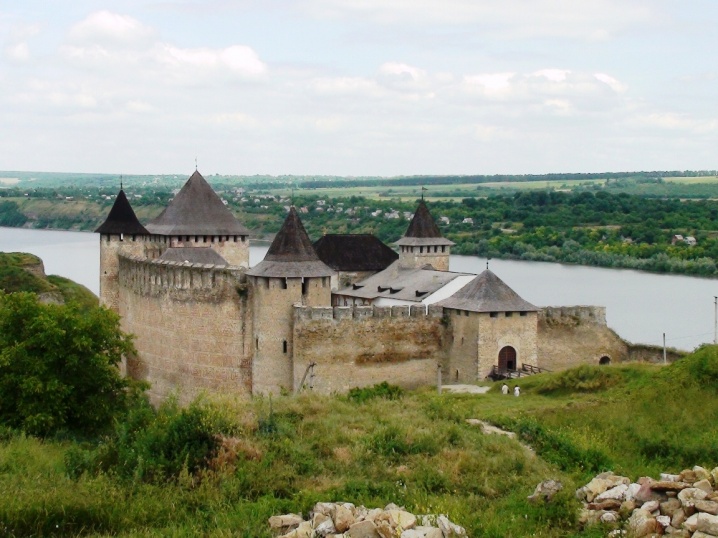 Туристичний портал визначив ТОП-5 найкрасивіших місць Буковини