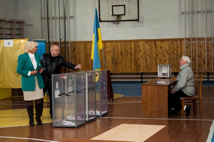Як у Чернівцях голосували кандидати на пост міського голови