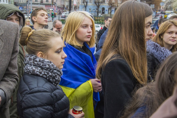 У другу річницю Майдану студенти вийшли на Центральну площу Чернівців