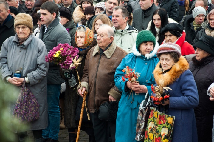 Пам’ять жертв Голодомору вшанували жалобним мітингом
