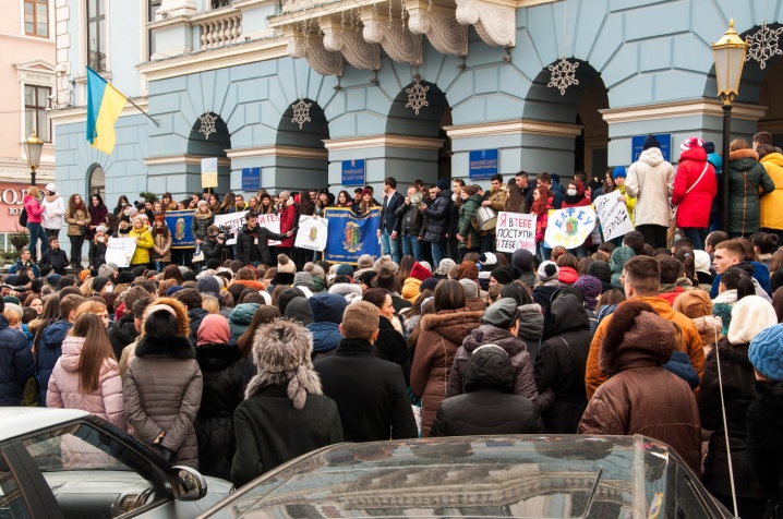 Студенти послали Каспрука до Києва