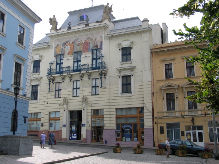 Дві будівлі Чернівців - у списку архітектурних шедеврів України