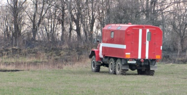 На Сторожинеччині біля військових складів була пожежа