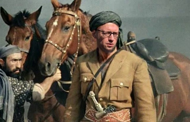 У Мережі з'явилися фотожаби про Яценюка у відставці 