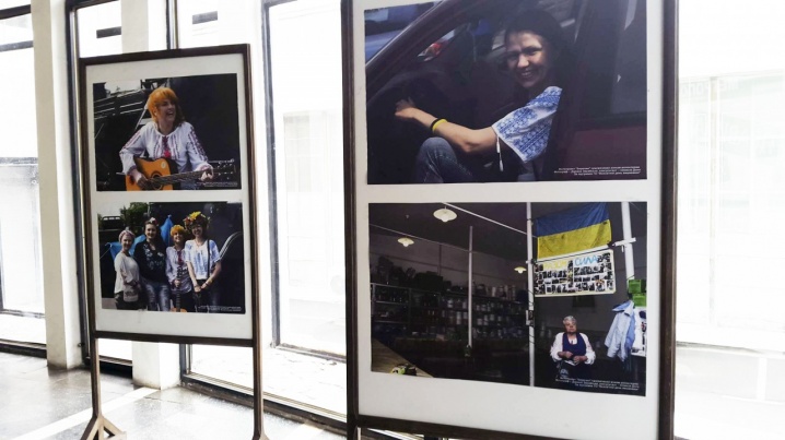 Фотографії чернівчанки прикрасили київське метро